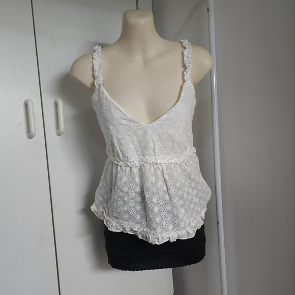 Aus 12 Ally White Crochet Lace Look V Neck Sleeveless Top - Picture 15 of 16